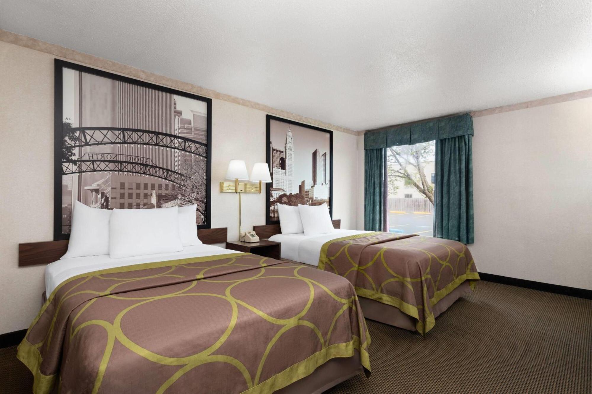 Hotel Super 8 By Wyndham Columbus Exterior foto